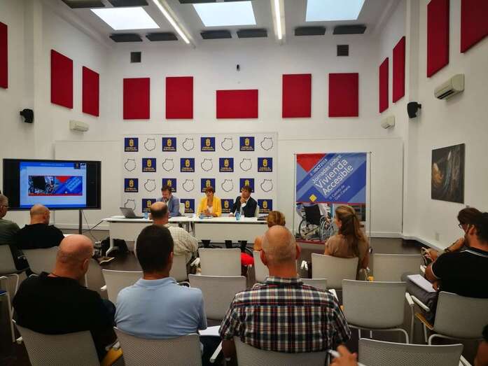 Las jornadas de este lunes en el Cabildo (Foto TA)